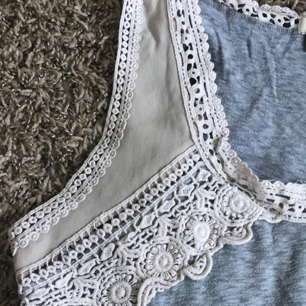 J crew tank top with fun detail! Size XS - Picture 4 of 8